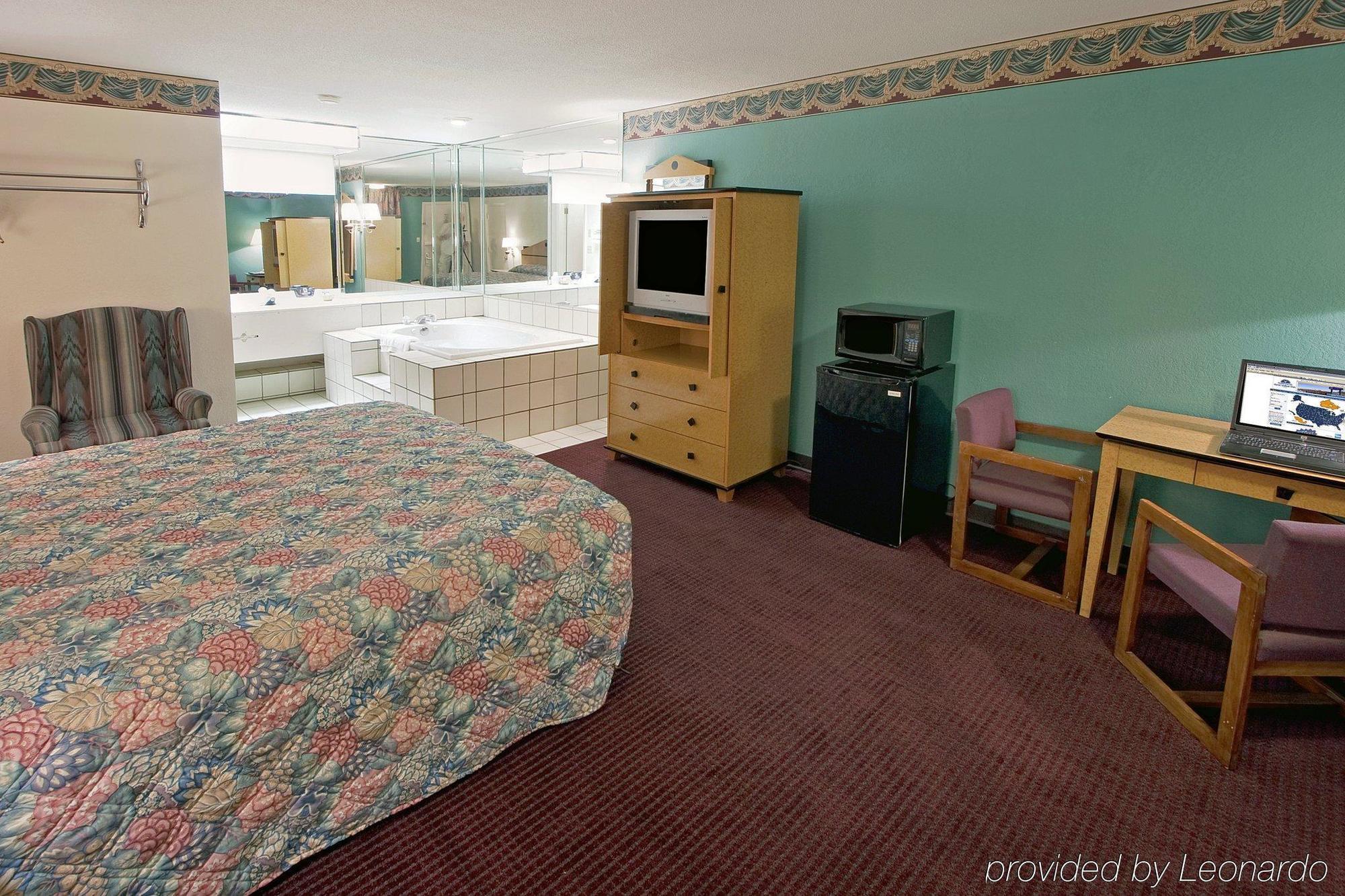 Americas Best Value Inn Wildersville Camera foto